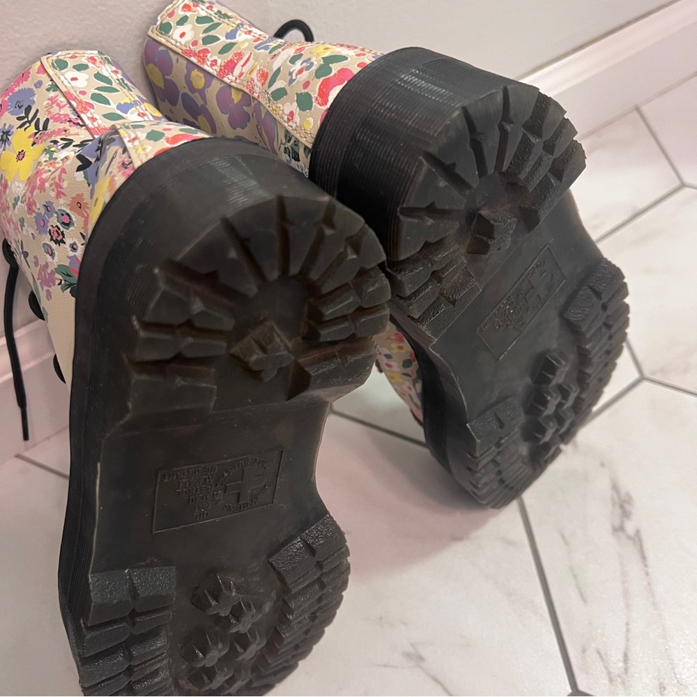 Dr. Martens Sinclair Floral Mash Up Leather Platform Boots Size 7 Womens - Picture 13 of 13